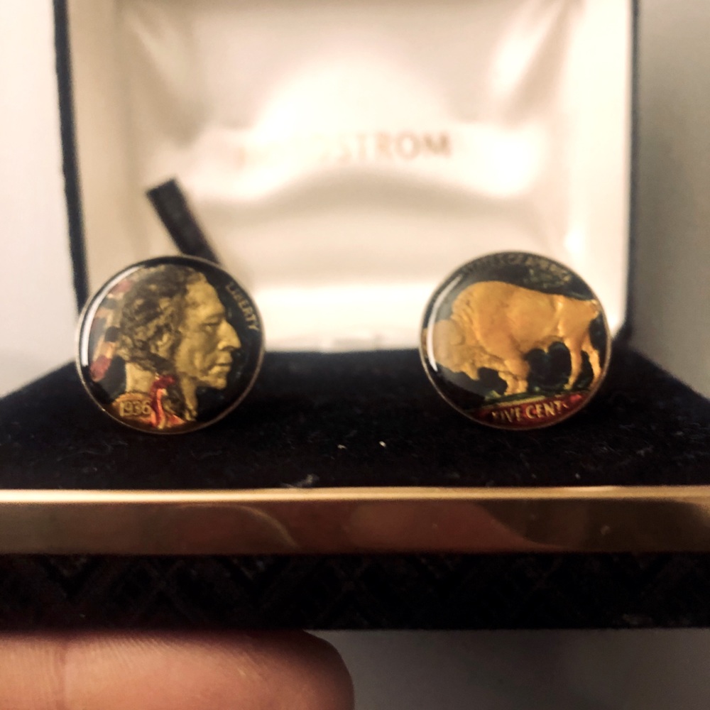 Men’s cuff links